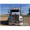 Image 34 : 2005 KENWORTH T800B TRI DRIVE WINCH TRACTOR