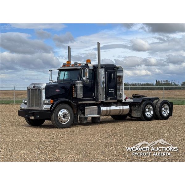 2005 PETERBILT 378 T/A SLEEPER TRUCK TRACTOR