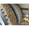 Image 37 : 1990 DOEPKER B-TRAIN GRAIN TRAILERS