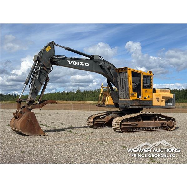 2011 VOLVO FC2924C HYDRAULIC EXCAVATOR