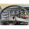 Image 15 : 2000 FREIGHTLINER FL112 T/A FLATBED TRUCK