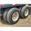 Image 39 : 2000 FREIGHTLINER FL112 T/A FLATBED TRUCK