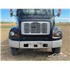 Image 47 : 2000 FREIGHTLINER FL112 T/A FLATBED TRUCK