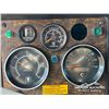 Image 16 : 1995 KENWORTH T800 T/A FUEL TRUCK
