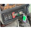 Image 20 : 1995 KENWORTH T800 T/A FUEL TRUCK