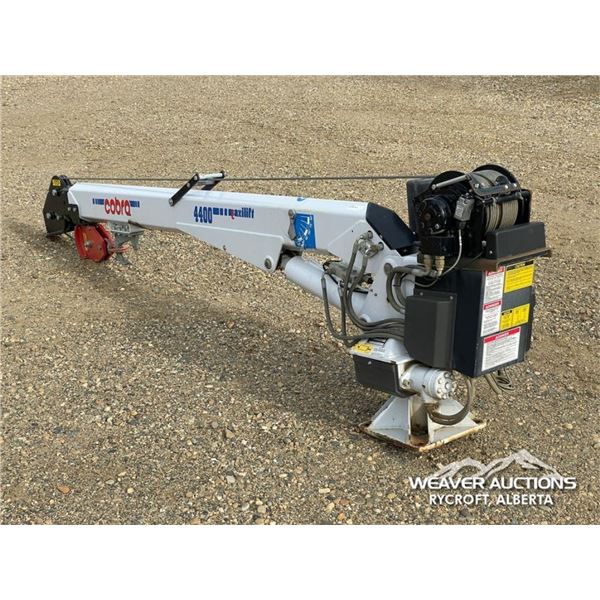 2018 COBRA MAXLIFT 4400 MECHANICS CRANE