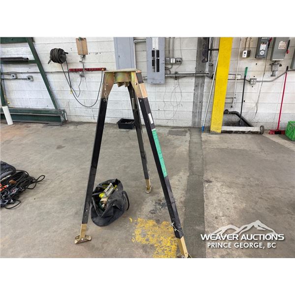 RESCUE TRIPOD