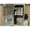 Image 10 : ALUMINUM TRUCK STORAGE CABINET