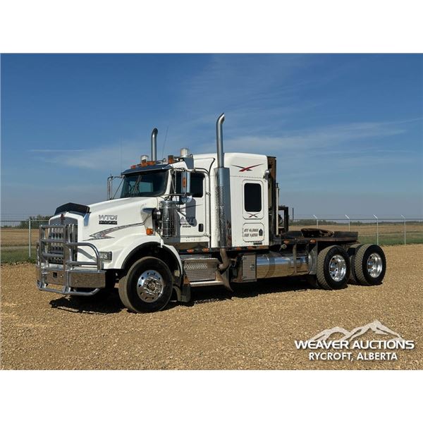 2006 KENWORTH T800 T/A SLEEPER WINCH TRACTOR