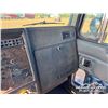 Image 12 : 1990 KENWORTH T600AII T/A GRAIN TRUCK