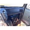 Image 13 : 1994 FORD AEROMAX L-9000 T/A STEAM TRUCK