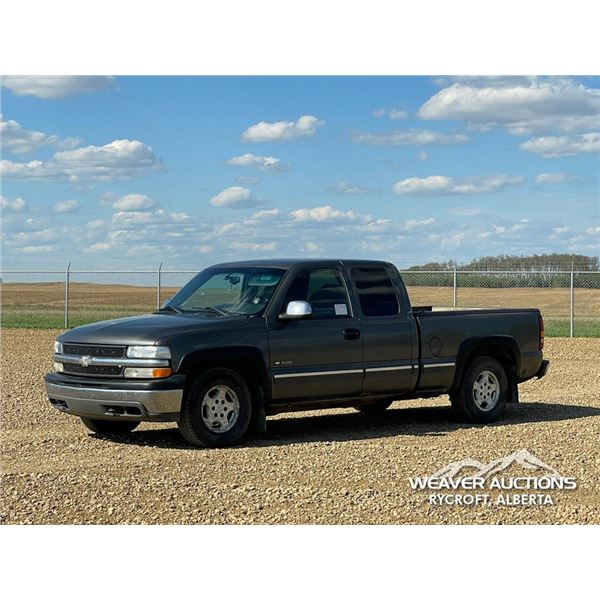2001 CHEVROLET SILVERADO 1500 EXTENDED CAB PICKUP