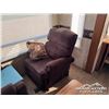 Image 15 : 2010 MONTANA 3400RL 38 FT. T/A TRAVEL TRAILER