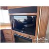 Image 19 : 2010 MONTANA 3400RL 38 FT. T/A TRAVEL TRAILER