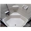Image 32 : 2010 MONTANA 3400RL 38 FT. T/A TRAVEL TRAILER