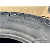Image 7 : (4) GRIZZLY 35X12.50R18 TIRES