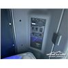 Image 31 : 2018 KENWORTH W900 T/A SLEEPER TRUCK TRACTOR
