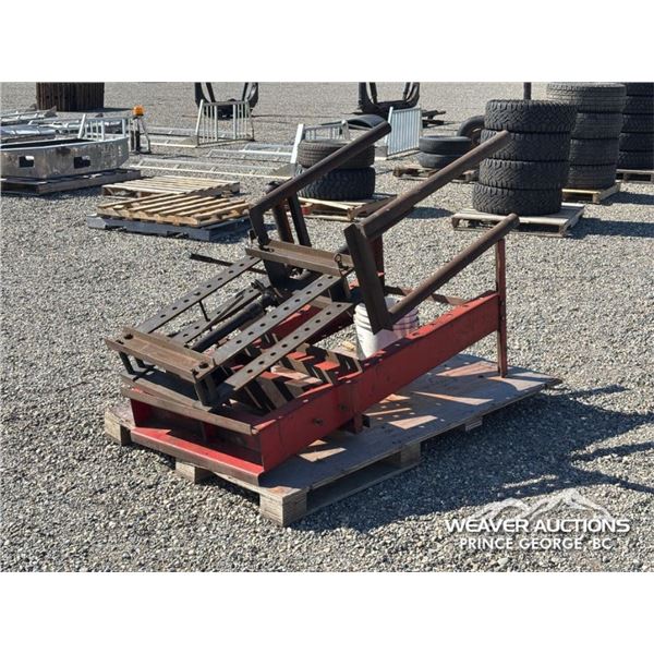 (2) BOTTLE JACK SHOP PRESSES