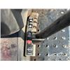 Image 12 : YARDWORKS 15 HP 42 IN. RIDE ON MOWER