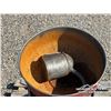 Image 7 : OIL DRUM W/ FUNNEL & LADDER