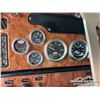 Image 12 : 2004 PETERBILT 379 T/A GRAIN TRUCK