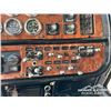 Image 20 : 2004 PETERBILT 379 T/A GRAIN TRUCK