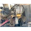 Image 35 : 2004 PETERBILT 379 T/A GRAIN TRUCK