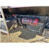 Image 53 : 2004 PETERBILT 379 T/A GRAIN TRUCK