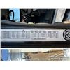 Image 6 : 2004 PETERBILT 379 T/A GRAIN TRUCK