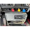 Image 18 : 1997 MACK RD688S T/A 100 BBL WATER TRUCK