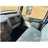 Image 10 : 2008 VOLVO VHD T/A DUMP TRUCK