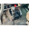 Image 19 : 2013 KENWORTH T800 TRI DRIVE TRUCK TRACTOR