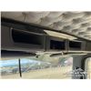 Image 20 : 2013 KENWORTH T800 TRI DRIVE TRUCK TRACTOR
