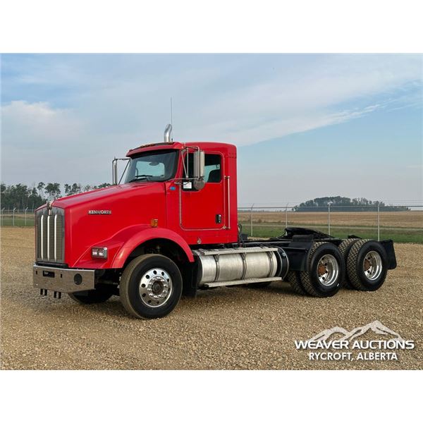 2013 KENWORTH T800 T/A TRUCK TRACTOR