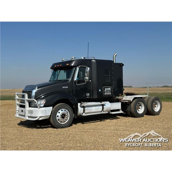 2005 FREIGHTLINER CL120 T/A SLEEPER TRUCK TRACTOR