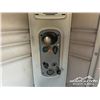 Image 29 : 2005 FREIGHTLINER CL120 T/A SLEEPER TRUCK TRACTOR