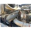 Image 37 : 2005 FREIGHTLINER CL120 T/A SLEEPER TRUCK TRACTOR