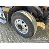 Image 40 : 2005 FREIGHTLINER CL120 T/A SLEEPER TRUCK TRACTOR