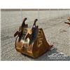 Image 5 : FINNING 56 IN. EXCAVATOR DIGGING BUCKET