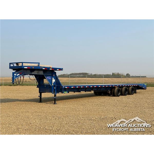 2023 LOAD TRAIL TRIDEM DUALLY EQUIPMENT TRAILER