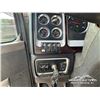 Image 14 : 2020 KENWORTH T800 TRI-DRIVE CAB & CHASSIS