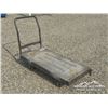 Image 2 : BLACK SHOP DOLLY