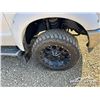 Image 30 : 2015 FORD F350 LARIAT CREW CAB PICKUP TRUCK