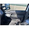 Image 9 : 2015 FORD F350 LARIAT CREW CAB PICKUP TRUCK