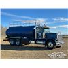 Image 2 : 1991 PETERBILT 357 T/A WATER TRUCK