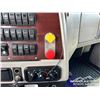 Image 20 : 2018 WESTERN STAR 4900SB TRI/A SLEEPER DUMP TRUCK