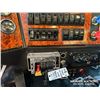 Image 17 : 2007 WESTERN STAR 4900SA TRI/A SLEEPER DUMP TRUCK