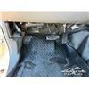 Image 17 : 2002 FORD F450 XL REGULAR CAB S/A SANDER TRUCK