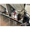 Image 36 : 2002 FORD F450 XL REGULAR CAB S/A SANDER TRUCK