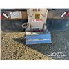 Image 40 : 2002 FORD F450 XL REGULAR CAB S/A SANDER TRUCK